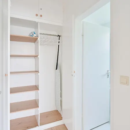 Beautiful And Stylish 1-bedroom With Kitchen And King Size Bed Apartament *