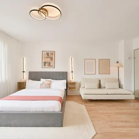 Beautiful&stylish 1-bedroom With Kitchen&king Size Bed Apartment