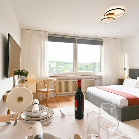 Beautiful And Stylish 1-bedroom With Kitchen And King Size Bed * Wuppertal
