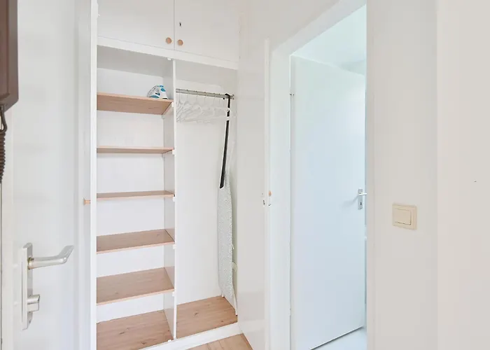 Beautiful And Stylish 1-bedroom With Kitchen And King Size Bed 公寓 *