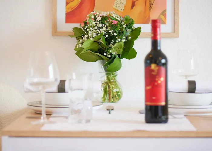 Beautiful And Stylish 1-bedroom With Kitchen And King Size Bed