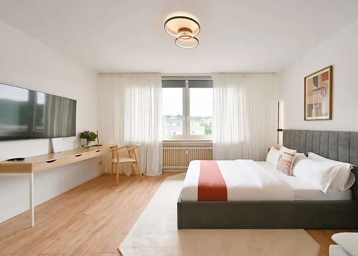 Beautiful And Stylish 1-bedroom With Kitchen And King Size Bed Apartament Wuppertal