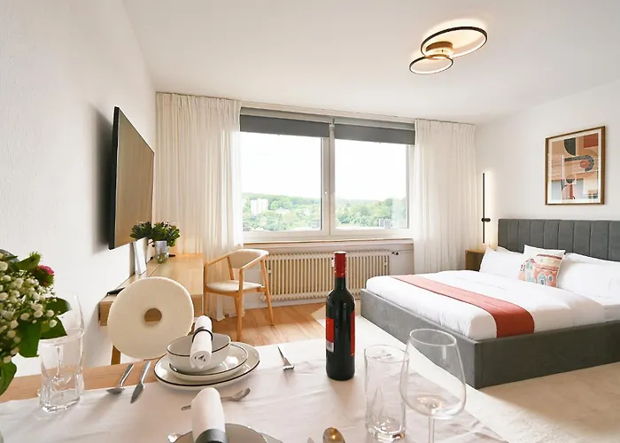Beautiful And Stylish 1-bedroom With Kitchen And King Size Bed * Wuppertal
